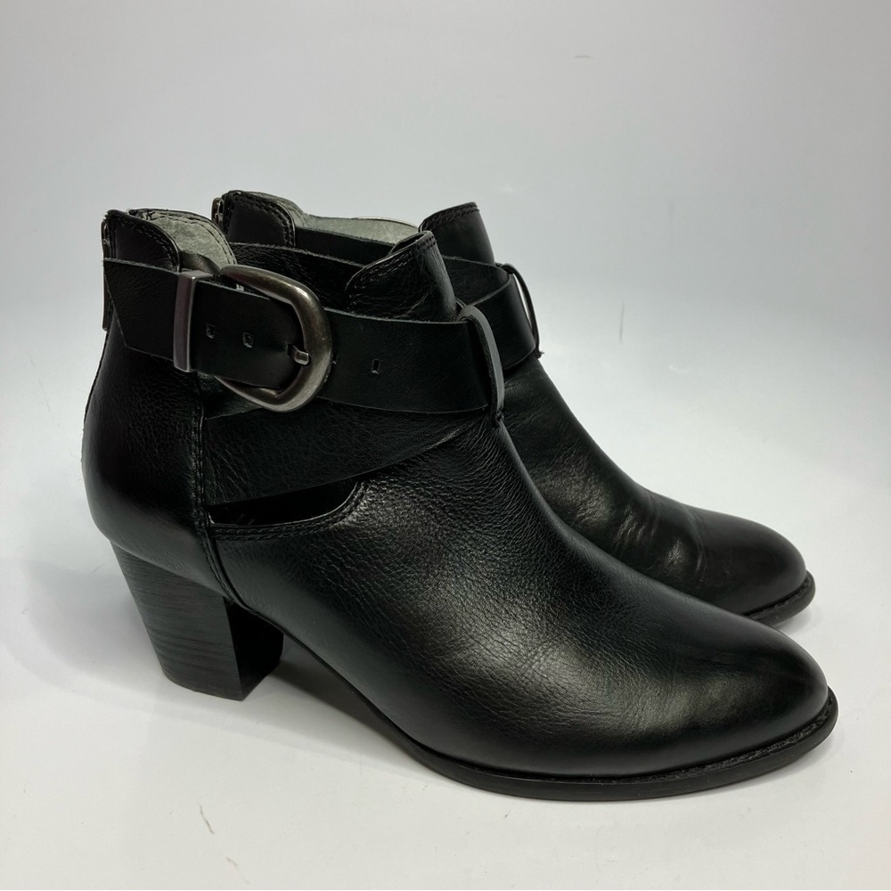 Vionic black leather‎ heeled boots size 8.5